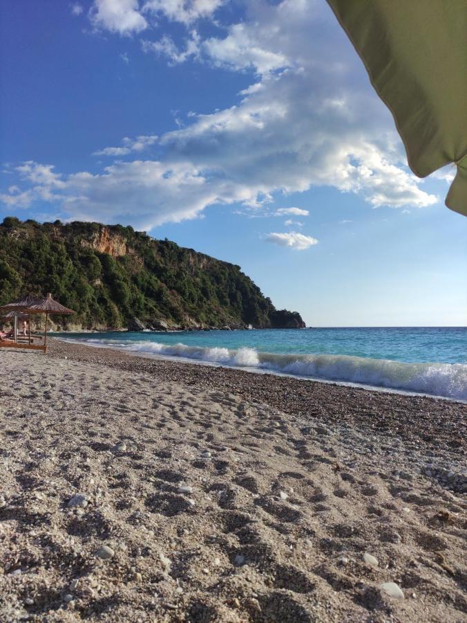Potami Apartment - 50 Mt From The Beach ヒマラ エクステリア 写真